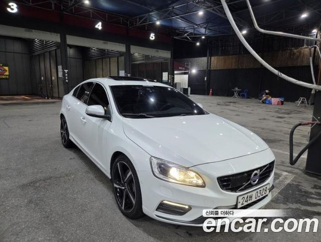 Volvo S60 T6 R-Design 2nd 2016 — фото 2
