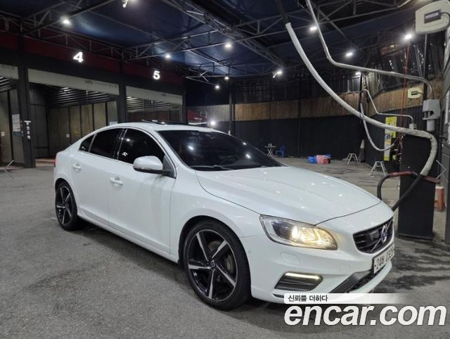 Volvo S60 T6 R-Design 2nd 2016 — фото 4