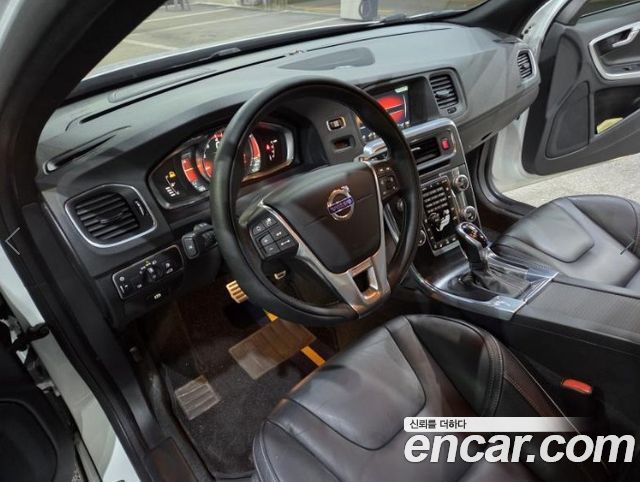 Volvo S60 T6 R-Design 2nd 2016 — фото 8