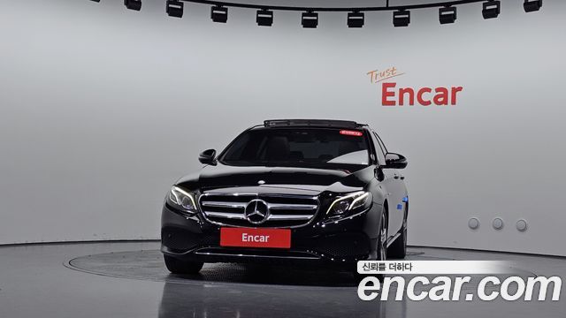 Mercedes-Benz E-Class (W213) E300 4MATIC Avnatgarde 2017 — фото 3