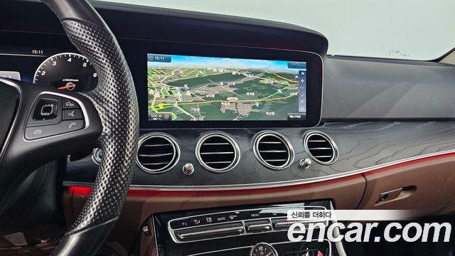 Mercedes-Benz E-Class (W213) E300 4MATIC Avnatgarde 2017 — фото 12
