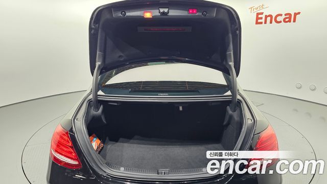 Mercedes-Benz E-Class (W213) E300 4MATIC Avnatgarde 2017 — фото 17