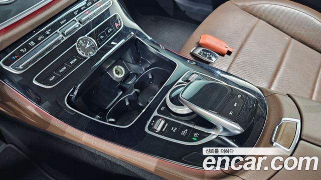 Mercedes-Benz E-Class (W213) E300 4MATIC Avnatgarde 2017 — фото 18