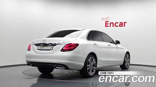Mercedes-Benz C-Class (W205) C220 d 4MATIC 2020 — фото 2