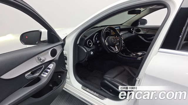 Mercedes-Benz C-Class (W205) C220 d 4MATIC 2020 — фото 10