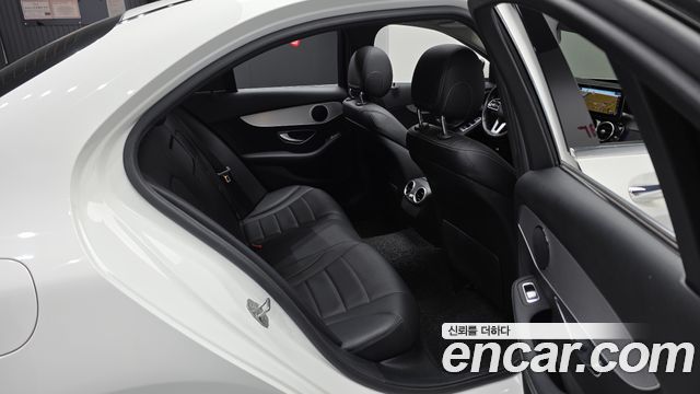 Mercedes-Benz C-Class (W205) C220 d 4MATIC 2020 — фото 11