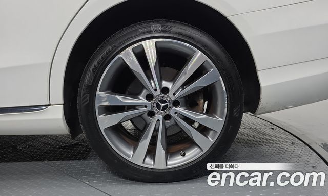 Mercedes-Benz C-Class (W205) C220 d 4MATIC 2020 — фото 21