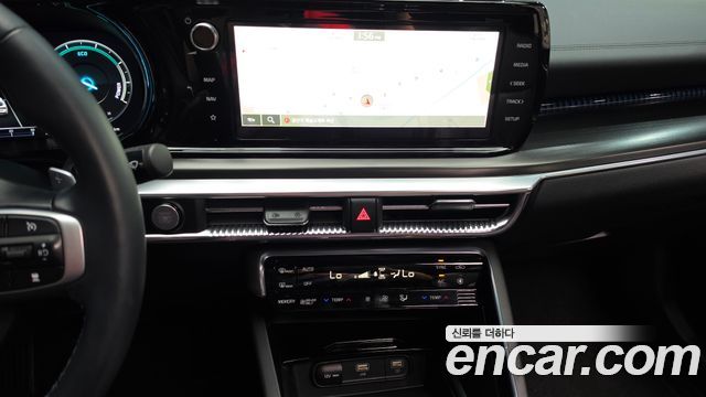 Kia K5 Hybrid (III) Signature 2023 — фото 13