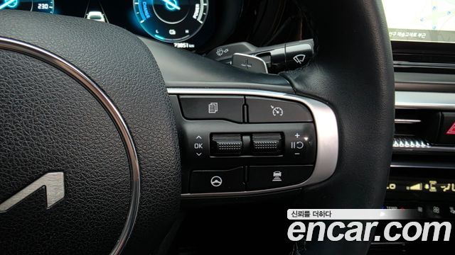 Kia K5 Hybrid (III) Signature 2023 — фото 17