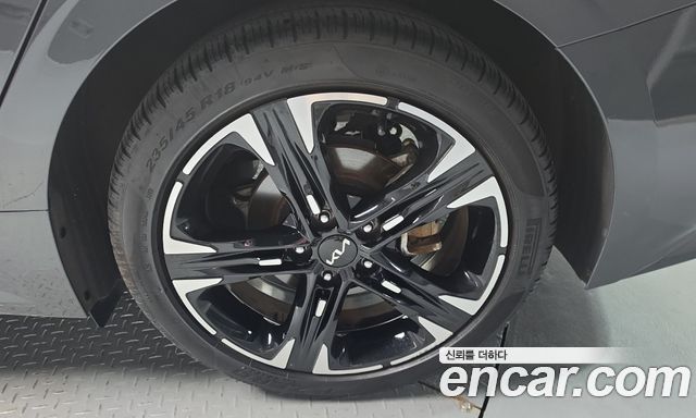 Kia K5 Hybrid (III) Signature 2023 — фото 21