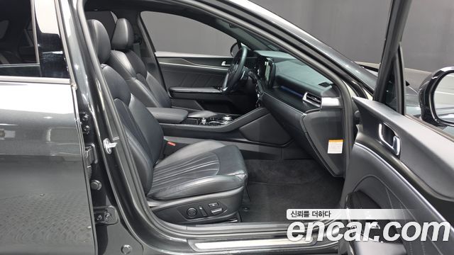 Kia K5 Hybrid (III) Signature 2023 — фото 26