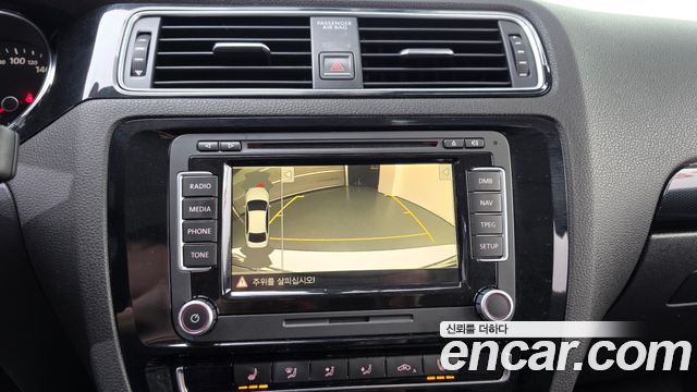 Volkswagen Jetta 2.0 TDI BlueMotion Premium 6th 2015 — фото 15