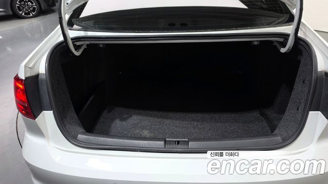 Volkswagen Jetta 2.0 TDI BlueMotion Premium 6th 2015 — фото 20