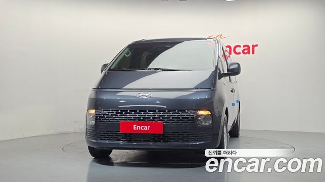 Hyundai Staria Tourer 11-Seater Smart 2023 — фото 3