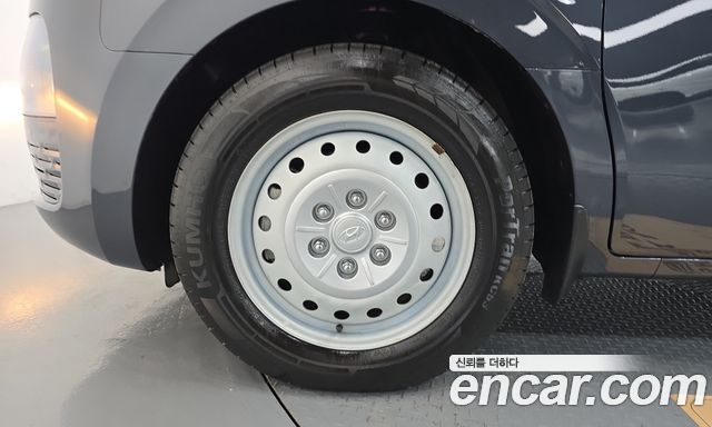 Hyundai Staria Tourer 11-Seater Smart 2023 — фото 5