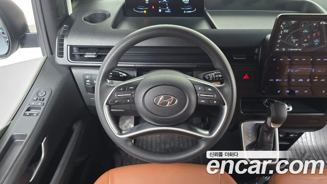 Hyundai Staria Tourer 11-Seater Smart 2023 — фото 14