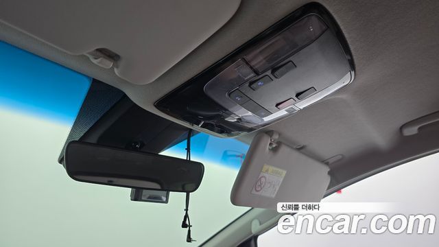 Hyundai Staria Tourer 11-Seater Smart 2023 — фото 17