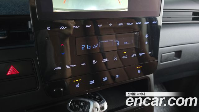 Hyundai Staria Tourer 11-Seater Smart 2023 — фото 30