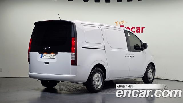 Hyundai Staria Cargo 3-Seater Smart 2022 — фото 2