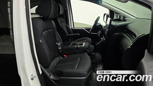 Hyundai Staria Cargo 3-Seater Smart 2022 — фото 12