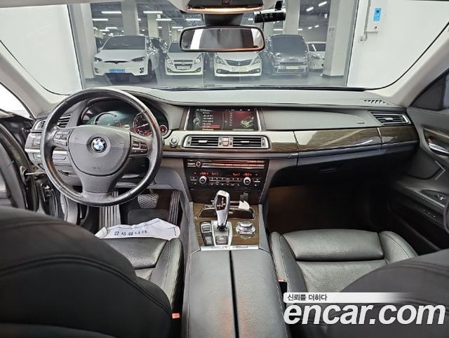 BMW 7 Series (F01) 740Li 2013 — фото 7