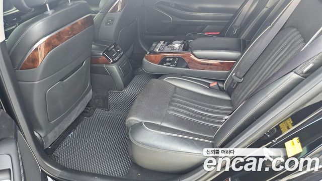 Genesis EQ900 3.3 T-GDI AWD Premiun Luxury 2016 — фото 21