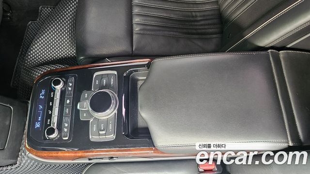 Genesis EQ900 3.3 T-GDI AWD Premiun Luxury 2016 — фото 22