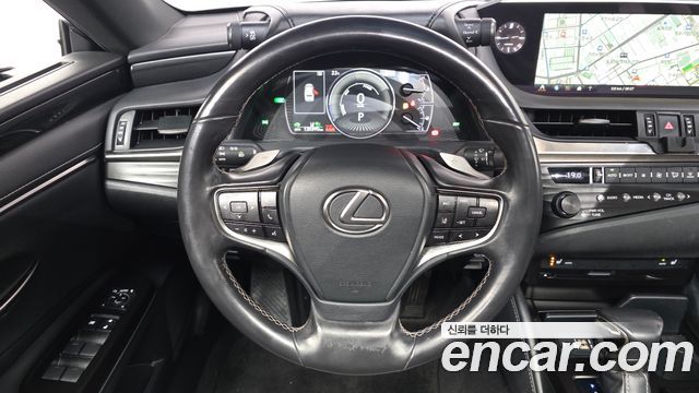 Lexus ES300h (VII) Supreme 2019 — фото 13