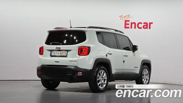 Jeep Renegade 2.4 Limited 2021 — фото 2