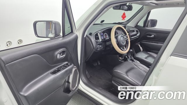 Jeep Renegade 2.4 Limited 2021 — фото 10