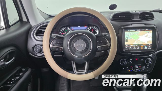 Jeep Renegade 2.4 Limited 2021 — фото 14
