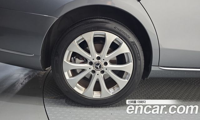 Mercedes-Benz E-Class (W213) E300 4MATIC Exclusive 2019 — фото 5