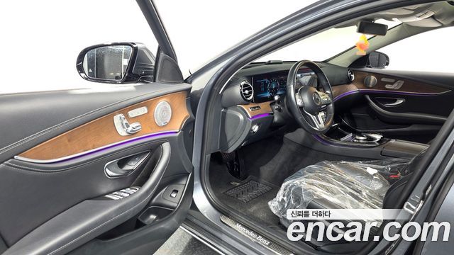 Mercedes-Benz E-Class (W213) E300 4MATIC Exclusive 2019 — фото 10