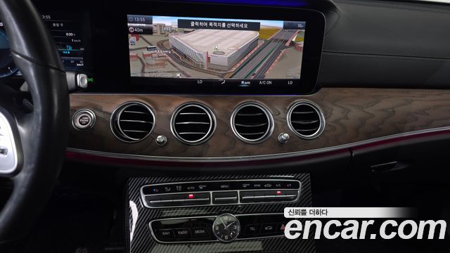 Mercedes-Benz E-Class (W213) E300 4MATIC Exclusive 2019 — фото 12