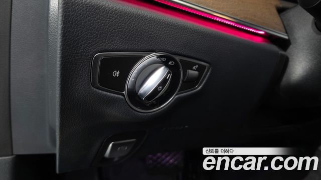 Mercedes-Benz E-Class (W213) E300 4MATIC Exclusive 2019 — фото 20