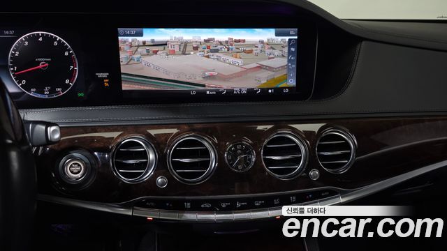 Mercedes-Benz S-Class (W222) S560L 4MATIC 2019 — фото 12