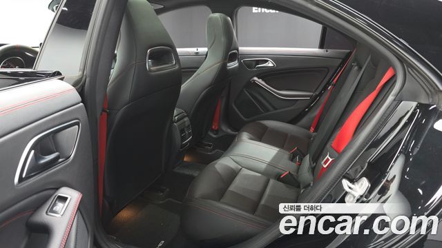 Mercedes-Benz CLA-Class (C117) CLA45 AMG 4MATIC 2018 — фото 11