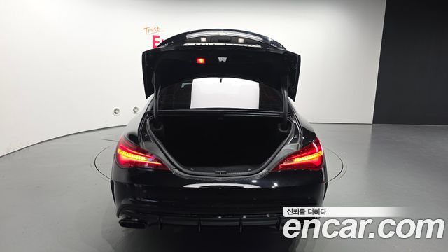 Mercedes-Benz CLA-Class (C117) CLA45 AMG 4MATIC 2018 — фото 20