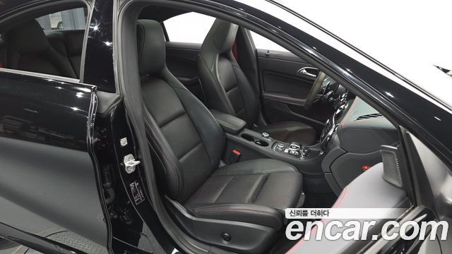 Mercedes-Benz CLA-Class (C117) CLA45 AMG 4MATIC 2018 — фото 26