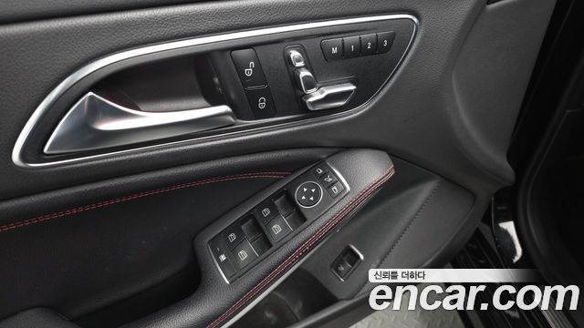 Mercedes-Benz CLA-Class (C117) CLA45 AMG 4MATIC 2018 — фото 29