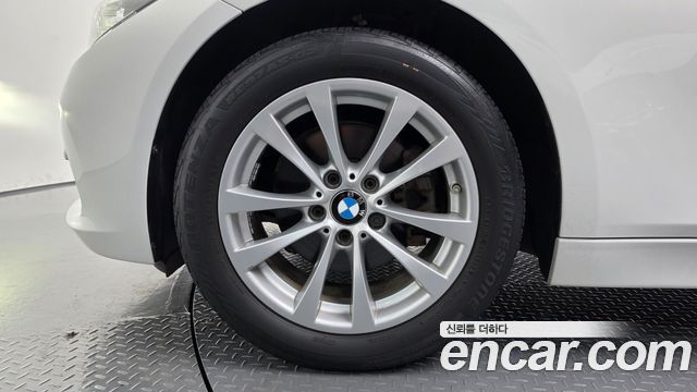 BMW 3 Series (F30) 320d 2017 — фото 5