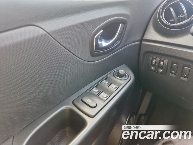 Renault Korea QM3 LE 2016 — фото 10