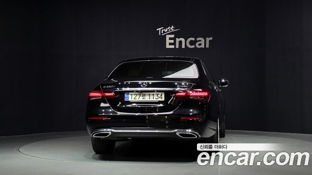Mercedes-Benz E-Class (W213) E220d 4MATIC Exclusive 2021 — фото 4