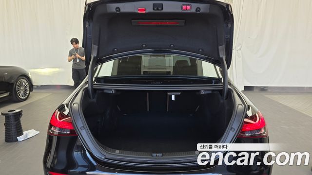 Mercedes-Benz E-Class (W213) E220d 4MATIC Exclusive 2021 — фото 20