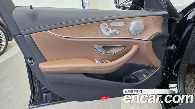 Mercedes-Benz E-Class (W213) E220d 4MATIC Exclusive 2021 — фото 24