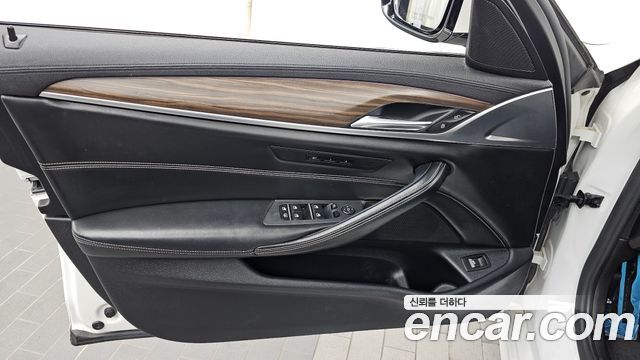BMW 5 Series (G30) 530i M Sport Package Plus 2018 — фото 24
