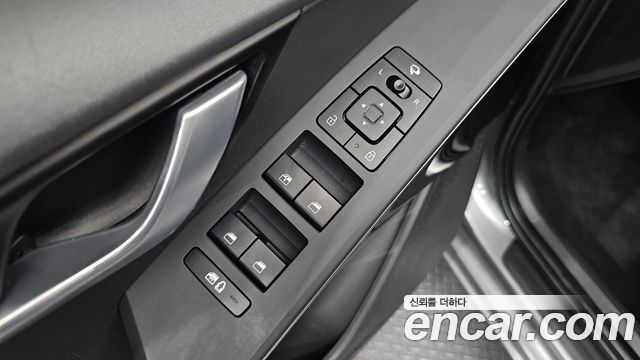 Kia Niro Prestige 2023 — фото 16