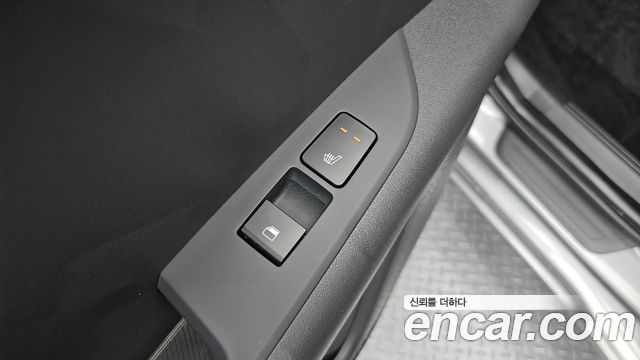 Kia Niro Prestige 2023 — фото 23