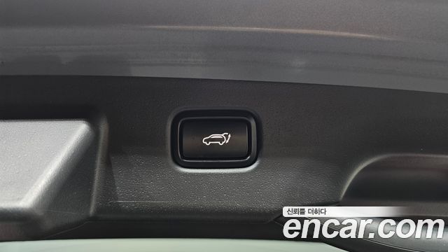 Kia Niro Prestige 2023 — фото 24