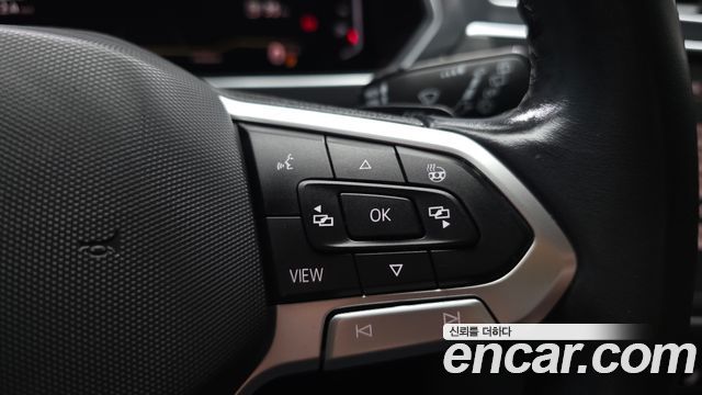 Volkswagen Tiguan Allspace 2.0 TSI Prestige 2023 — фото 35